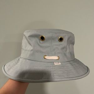 Tilley bucket hat